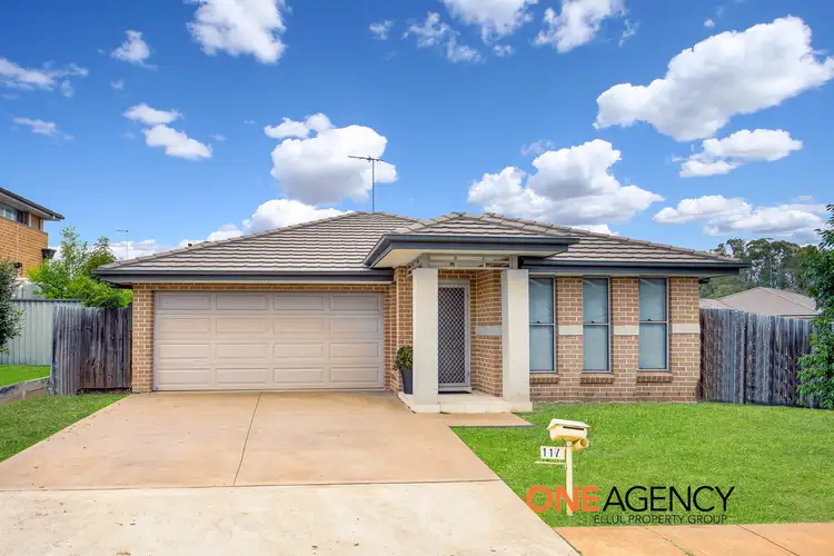 2 Loch Avenue, Glenmore Park NSW 2745