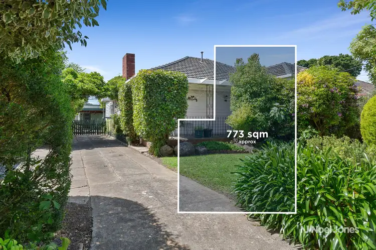 1 Brazeel Street, Blackburn South VIC 3130