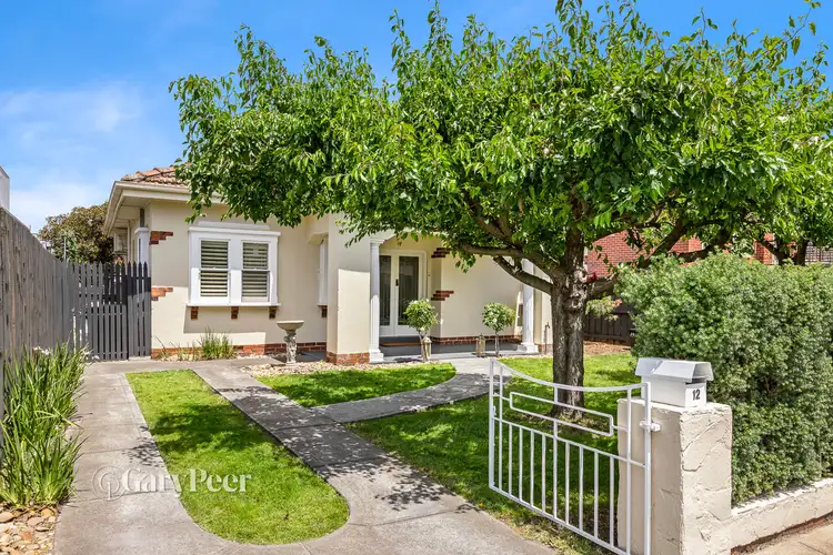 12 Bundeera Road, Caulfield South VIC 3162