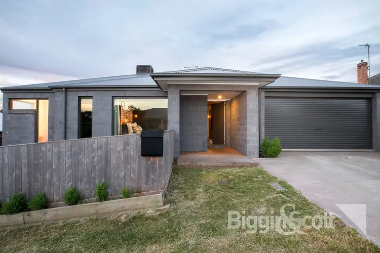 1 Horwood Drive, Canadian VIC 3350