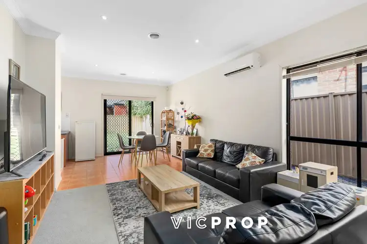 Fifth view of Homely house listing, 20 Alexandra Gardens, Caroline Springs VIC 3023