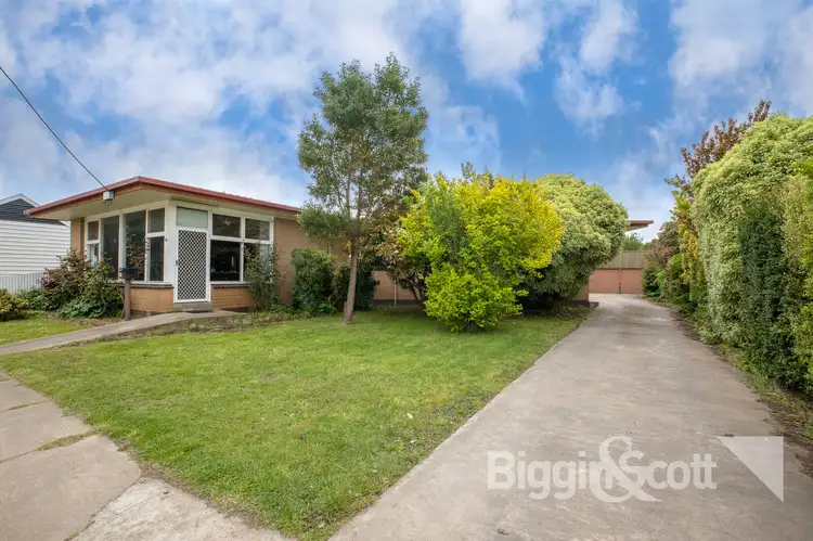 34 Neill Street, Beaufort VIC 3373