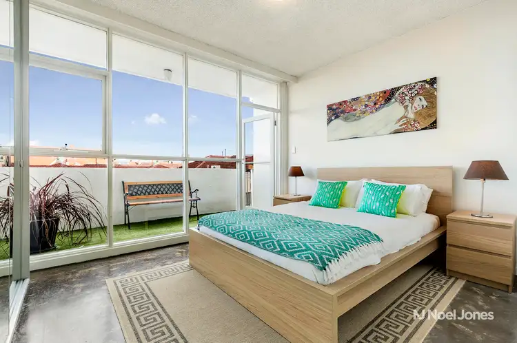 Fifth view of Homely apartment listing, 2E/12 Marine Parade, St Kilda VIC 3182