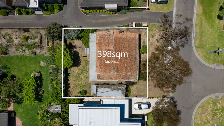 Second view of Homely house listing, 8 Marine Avenue, Mornington VIC 3931