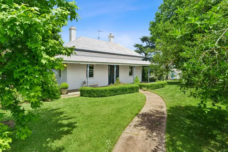 "St. Olive" 105 Sawmill Road, Newlyn VIC 3364