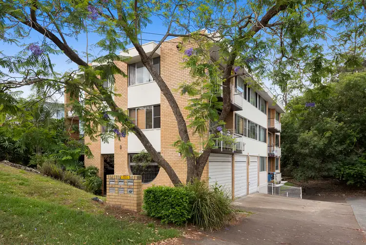 2/9 Broomfield Street, Taringa QLD 4068
