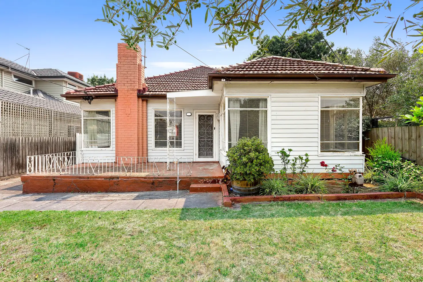 Main view of Homely house listing, 2 Barrett Court, Yarraville VIC 3013