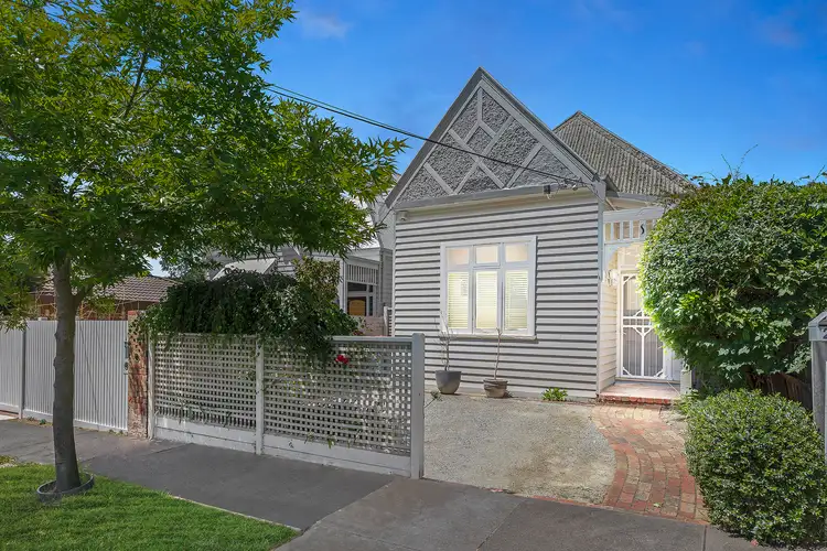 24 Pine Street, Brighton VIC 3186