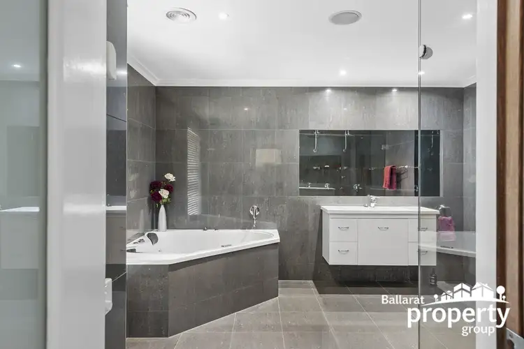 51 Club Crescent, Ballarat North VIC 3350