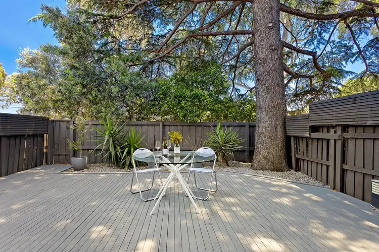 2/10 Osborne Avenue, Glen Iris VIC 3146