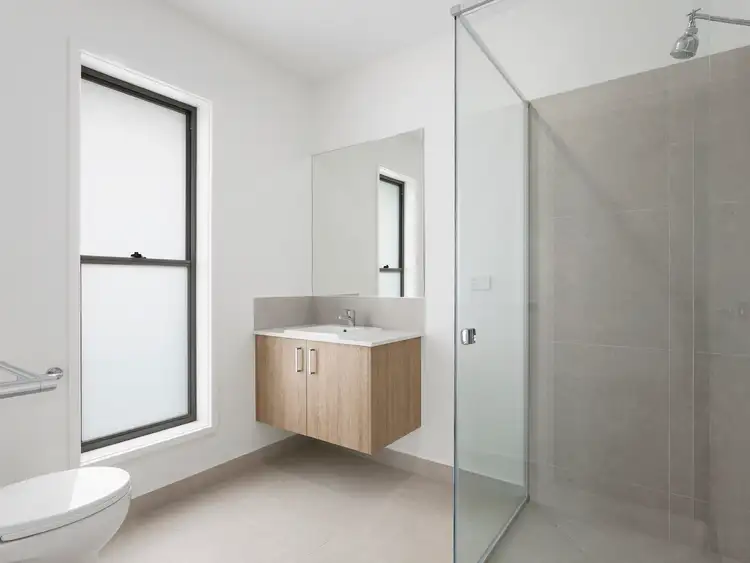 Fifth view of Homely house listing, 1/16 Sanderling Avenue, Armstrong Creek VIC 3217