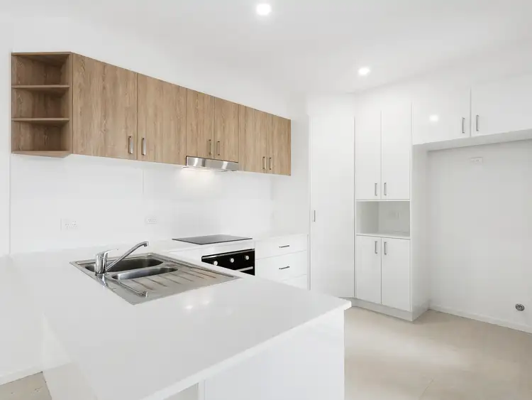 Second view of Homely house listing, 2/16 Sanderling Avenue, Armstrong Creek VIC 3217