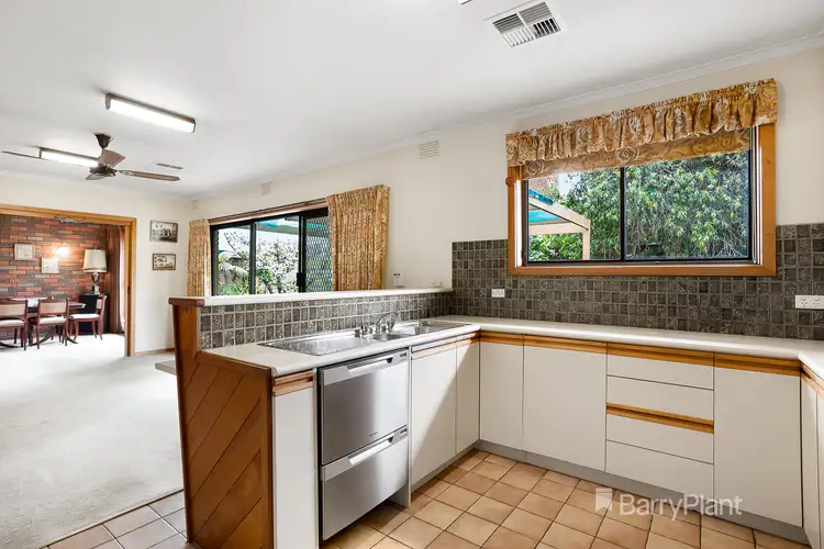 Sixth view of Homely house listing, 1 Kirstin Close, Oakleigh South VIC 3167