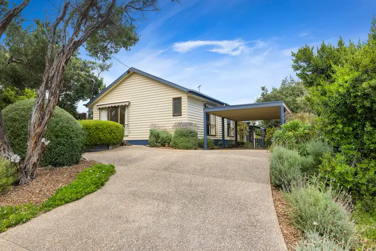 16 Chenier Street, Rye VIC 3941