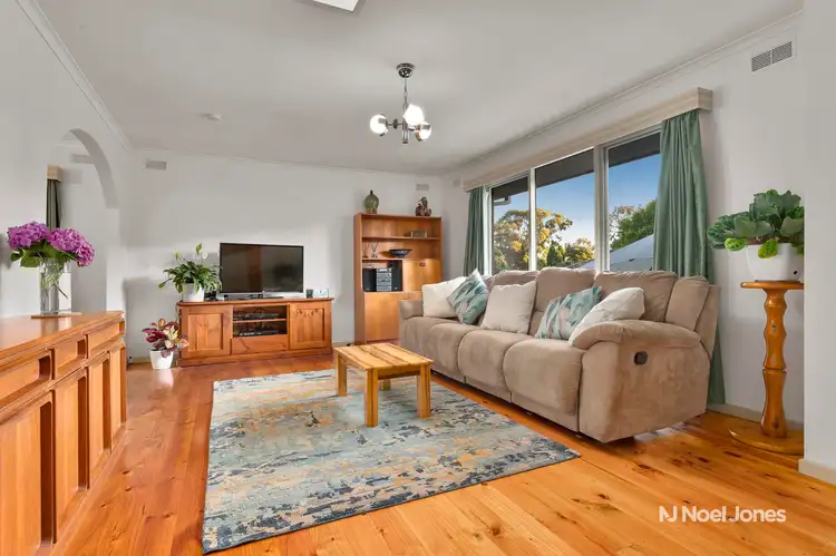 Fifth view of Homely house listing, 17 Holbein Court, Scoresby VIC 3179