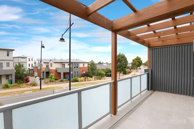 18 Rocket Lane, Cranbourne North VIC 3977