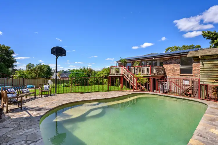 10 Tallowood Gardens, Blaxland NSW 2774