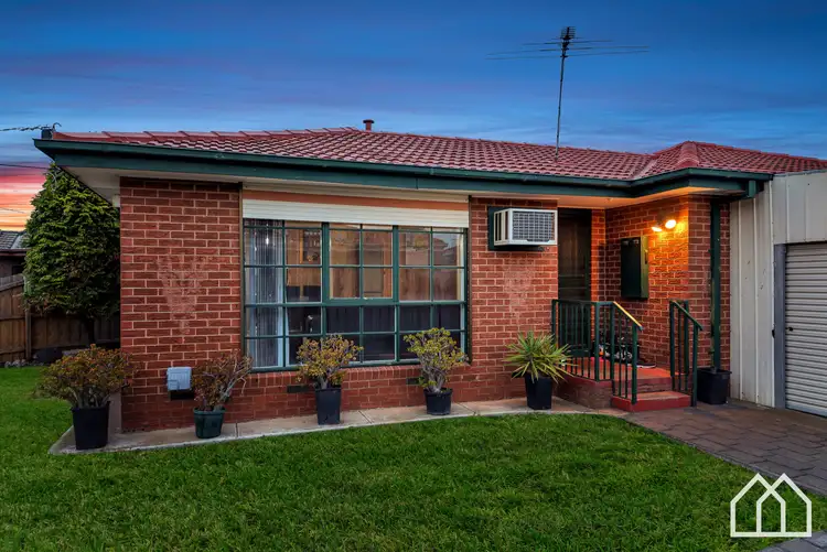 Second view of Homely house listing, 9 Kerang Place, Thomastown VIC 3074