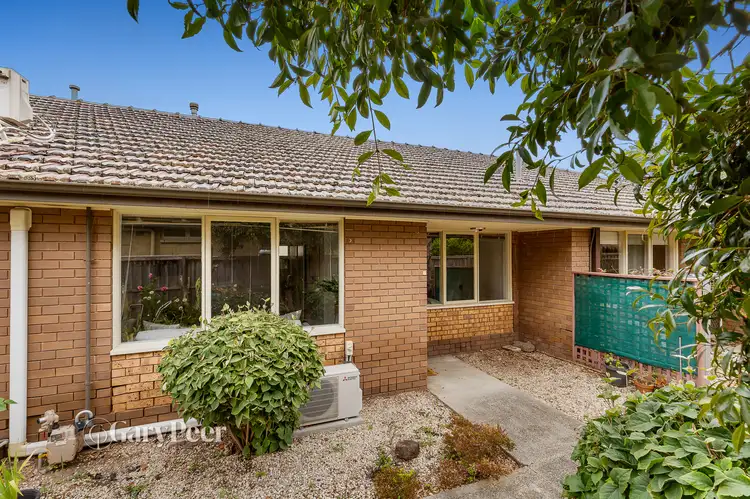 Main view of Homely unit listing, 2/25 Whitmuir Road, Bentleigh VIC 3204