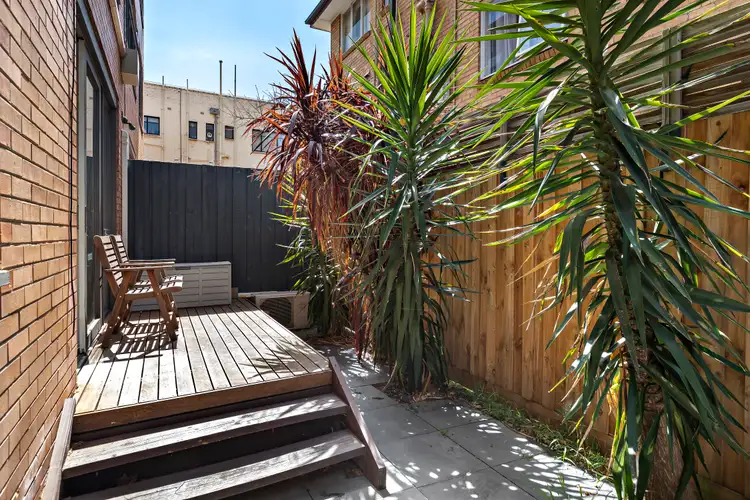Fifth view of Homely apartment listing, 2/7 Ravens Grove, St Kilda East VIC 3183