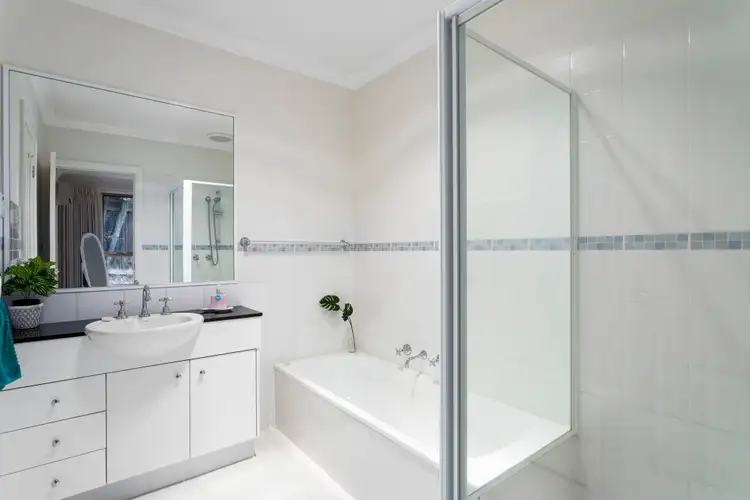Fifth view of Homely apartment listing, 4/38 Westfield Drive, Doncaster VIC 3108