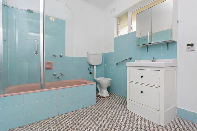 Fifth view of Homely apartment listing, 20/4 Parkside Street, Elsternwick VIC 3185