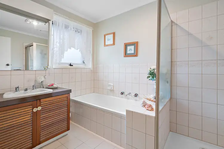Fourth view of Homely house listing, 1 Netherplace Drive, Frankston VIC 3199