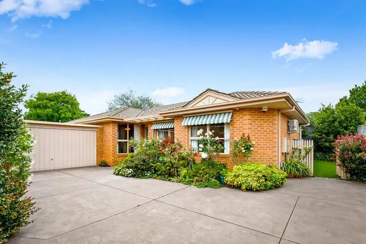 Main view of Homely unit listing, 2/22 Elizabeth Street, Doncaster East VIC 3109