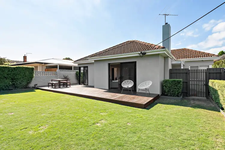 Main view of Homely unit listing, 1/7 Uonga Road, Bentleigh VIC 3204