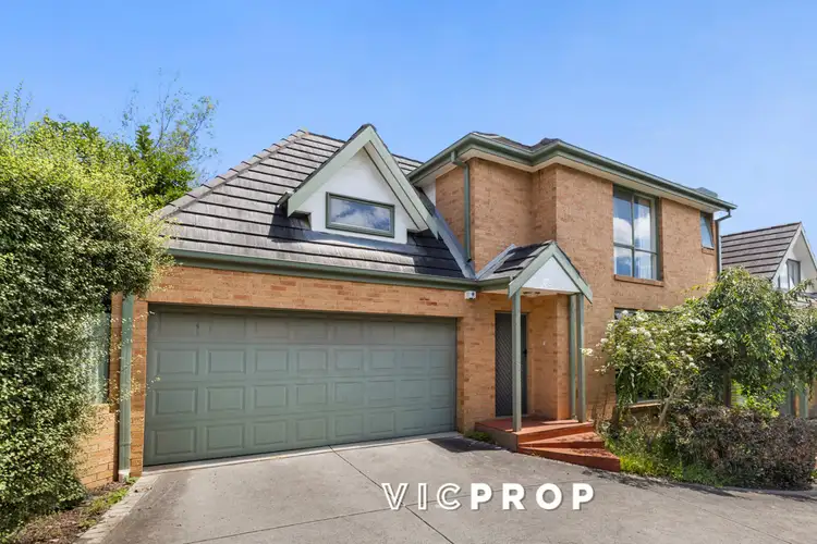 2/9 Curlew Court, Doncaster VIC 3108