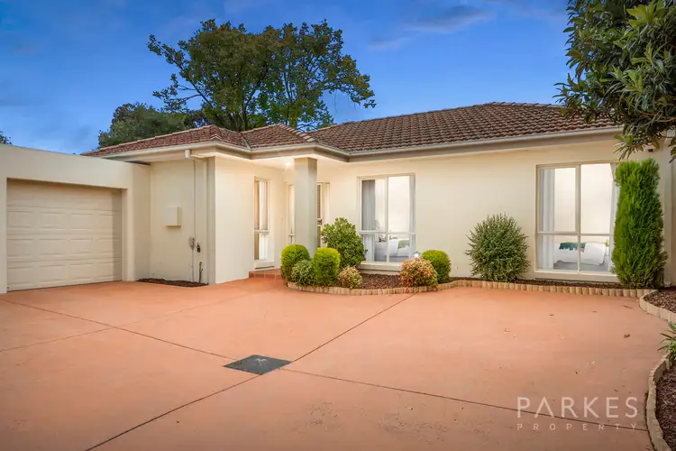 2/4 Meryl Street, Doncaster East VIC 3109