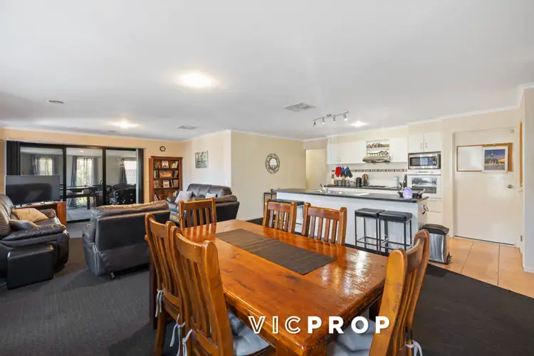 Fifth view of Homely house listing, 31 Autumn Fields Circuit, Tarneit VIC 3029