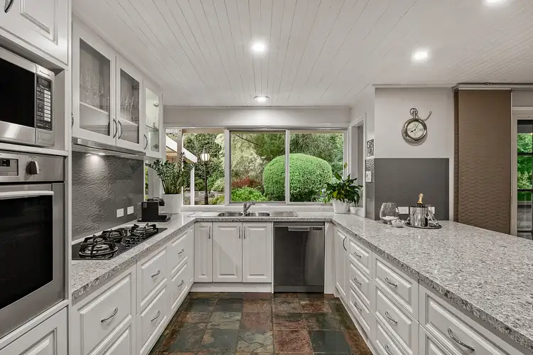 Sixth view of Homely house listing, 3 Ennersdale Court, Templestowe VIC 3106