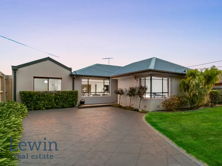 12 Eunice Drive, Cheltenham VIC 3192