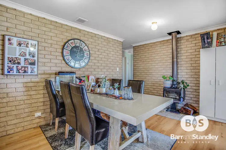 4 Palm Court, Eaton WA 6232