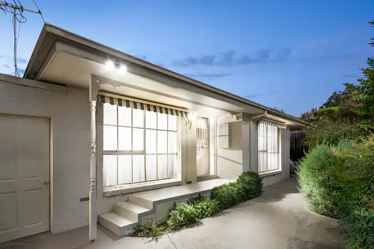 2/4 Sweyn Street, Balwyn North VIC 3104