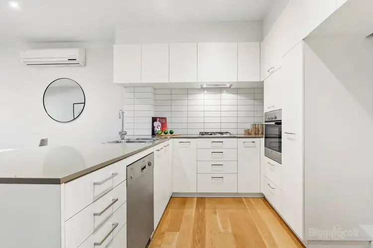 Fourth view of Homely apartment listing, 1/7 Liardet Street, Port Melbourne VIC 3207