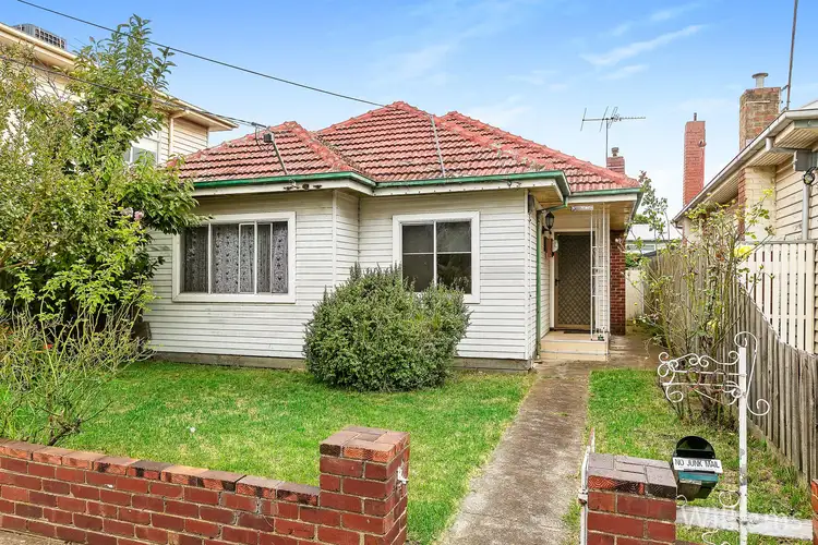 90 Ford Street, Newport VIC 3015