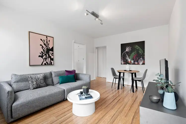 3/8 Queen Street, St Kilda East VIC 3183