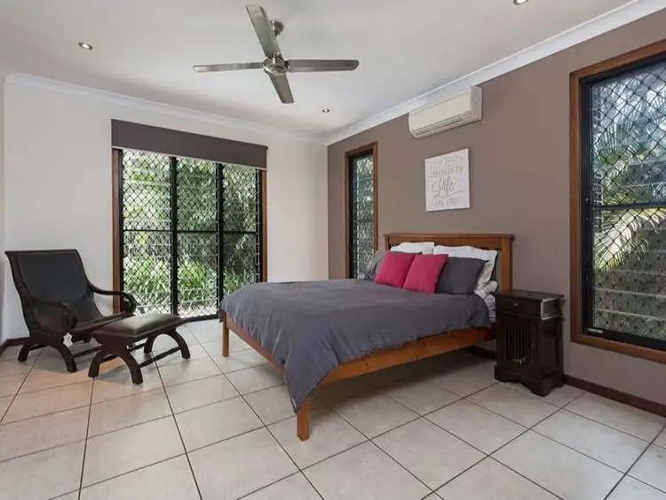 Sixth view of Homely house listing, 11 Edgeview Court, Leanyer NT 812