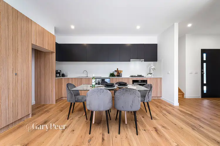 Fourth view of Homely townhouse listing, 2/21 Barry Street, Bentleigh VIC 3204