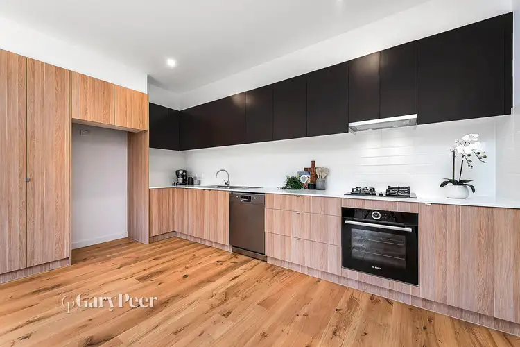 Fifth view of Homely townhouse listing, 2/21 Barry Street, Bentleigh VIC 3204