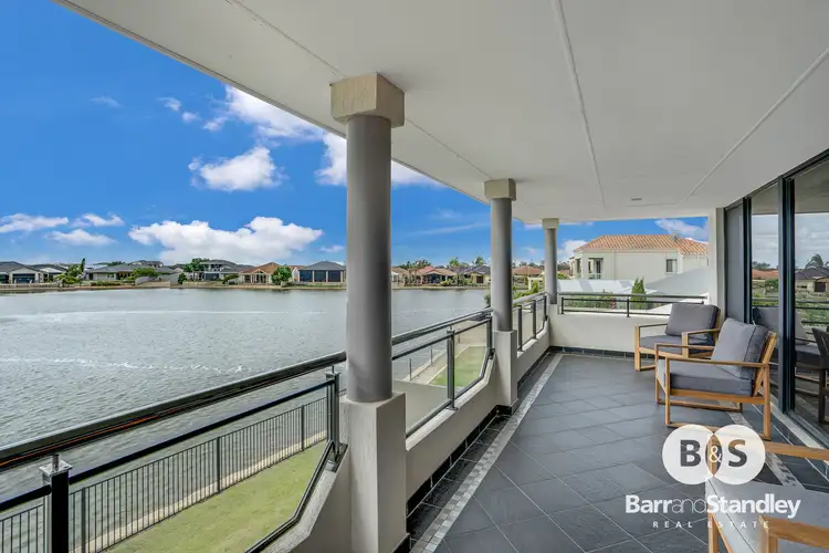 8 Pickworth Retreat, Pelican Point WA 6230