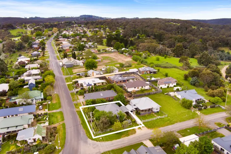 1 Twentieth Street, Hepburn VIC 3461