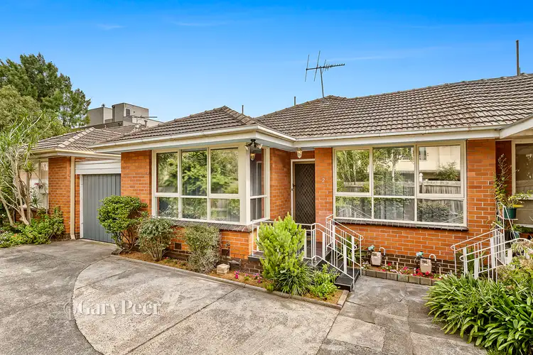 Main view of Homely unit listing, 2/20 Kokaribb Road, Carnegie VIC 3163