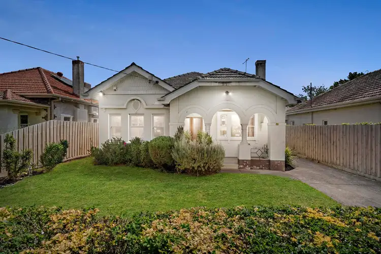23 Attley Grove, St Kilda East VIC 3183
