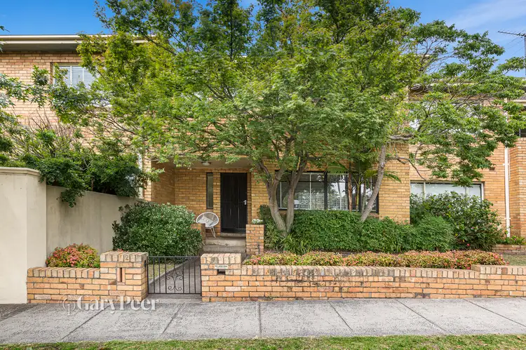 Main view of Homely unit listing, 2/1 Murrumbeena Road, Carnegie VIC 3163