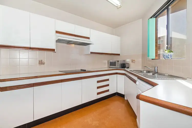 Sixth view of Homely apartment listing, 2/12 Bridge Road, Queenscliff NSW 2096