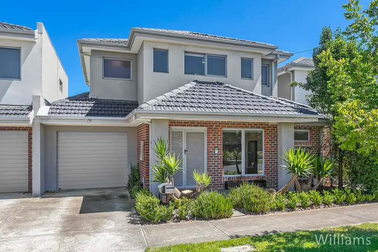 15 Farrington Avenue, Altona North VIC 3025