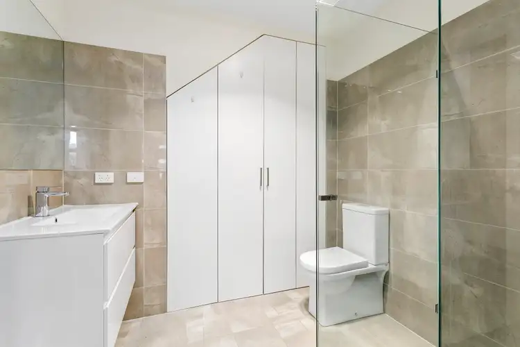 Fifth view of Homely unit listing, 1/923 High Street, Reservoir VIC 3073